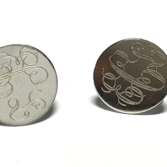 Signed Wells Hand Engraved ELC or ECL Sterling Silver Screw Back Earrings - Picture 1 of 3